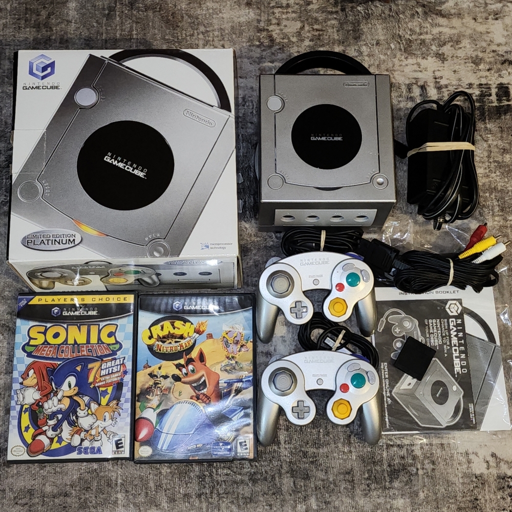Platinum Gamecube Complete In Box Plus Extras